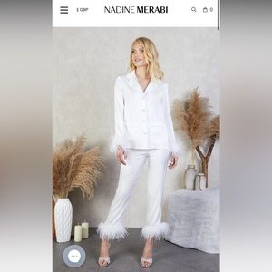 NADINE MERABI Elegant White Feather Lounge Set